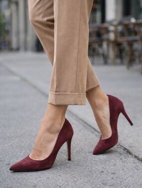 Michael Kors Burgundy Suede Pointed-Toe Pumps Stiletto Heels Elegant Office